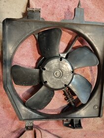 Prodám chladící ventilátory pro Mazdu Premacy - 2