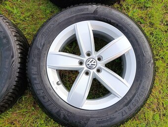 Prodám sadu ALU disků Orig. W Corvara R17 s pneu 215/65/R17 - 2