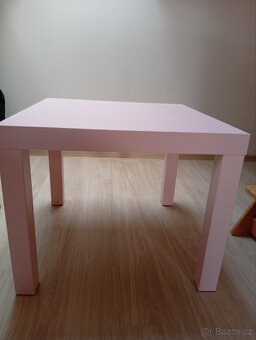 Stoleček do dívčího pokoje IKEA - 2