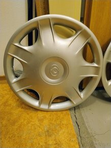 ORIGINÁLNÍ POKLICE NA KOLA MAZDA - 2