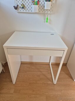 Psací stůl Ikea Micke - 2