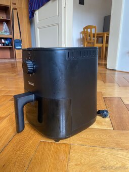 horkovzdušná  fritéza Tefal EY130815 Easy Fry - 2