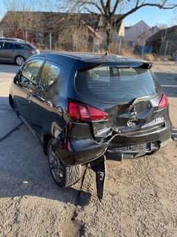 Mitsubishi Colt 1.1 2010 - 2