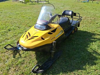 Sněžný skútr Ski-Doo Alpine IV - 2