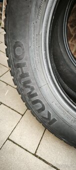 215/60/17 Kumho - 2
