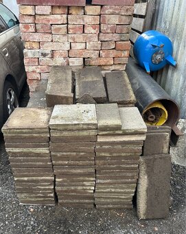 Betonové kachle PREFA a obrubníky - 2