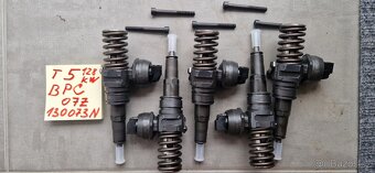 vw T5 revidované vstřikovače 2,5 TDi a 1,9 TDI možno sada - 2