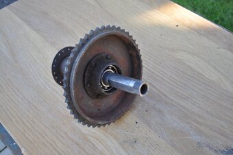 Zadní rozeta Pérák 250/350 - 2