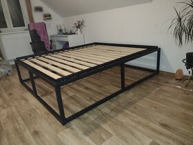 Kovová postel ,vyvyšená postel,masivní postel 160,180 x 200 - 2