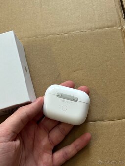 Apple AirPods Pro 2 (USB-C) – nové - 2