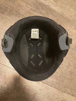 Lyžařská/Snowboardová helma Carrera - 2