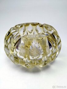 Popelník broušený citrínový - 2