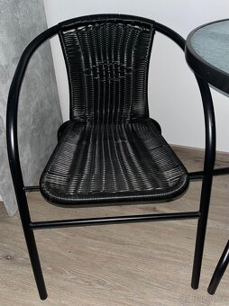 Zahradní židle a stolek - 2