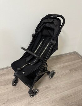 Kočárek CYBEX Beezy Black - 2