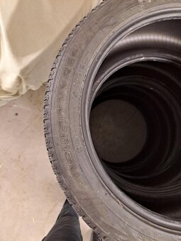 Zimní pneumatika Nokian Tyres WR SUV 4 275/45 R21 110W - 2