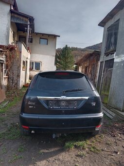 Ford Focus - 2