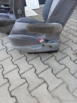 2 otočné sedačky vhodné do obytného vozu - 2