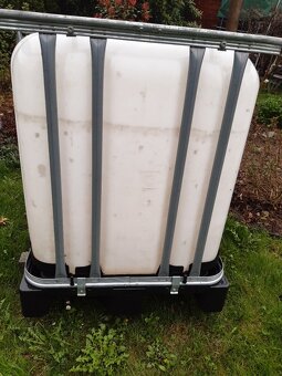 Kontejner IBC 600 lt na vodu - 2