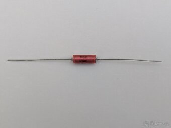 Kondenzátor elektrolytický 10uF/6V TESLA TE981 - 2
