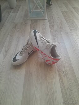 NIKE kopačky vel. 38,5 - 2