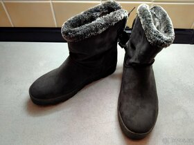 Dámské teplé kozačky vel. 38 - 2