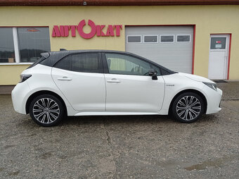 Toyota Corolla 1.8 Hybrid 90kW/Výhřev/1Maj - 2