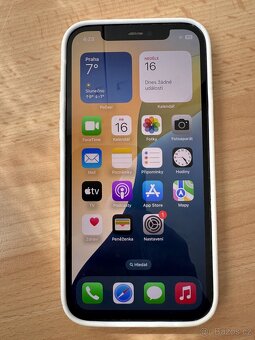 iPhone 12 černý, 64GB + nabíječka, pouzdra, ochranná skla - 2