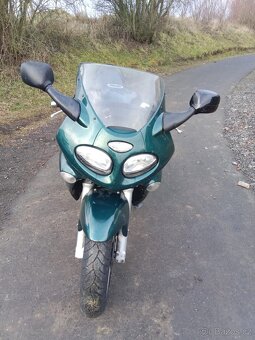 Triumph 955 i - 2