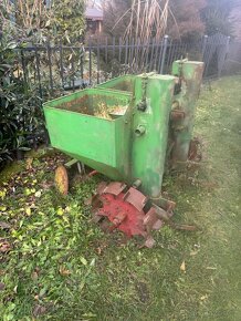 Sazeč brambor za traktor - 2