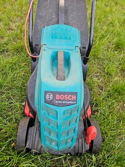 Elektrická sekačka BOSCH Rotak 32 Ergo Flex H - 2