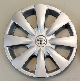 Poklice Toyota 15" 4ks - 2