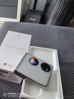 Huawei P50 Pocket  v super stavu s krytem ochrannym - 2