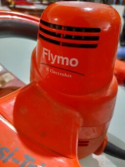 NŮŽKY NA ŽIVÝ PLOT FLYMO EHT 420 - 2