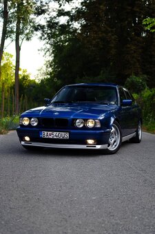 BMW E34 540i V8 - 2
