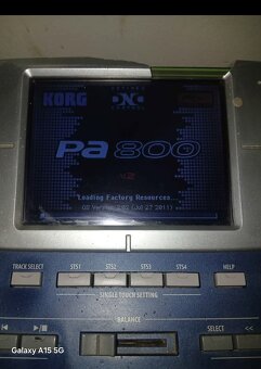 Korg Pa800 - 2