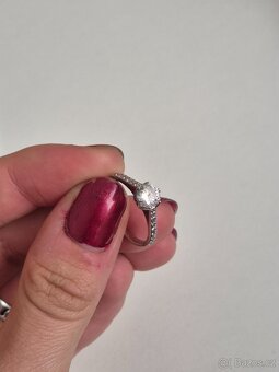 Stříbrný prsten se zirkonem - 2