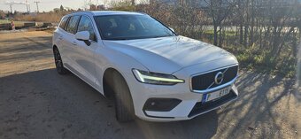Volvo v60 D4 140kw + druhá sada kol - 2