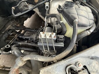 Řídící jednotka / čerpadlo ABS MERCEDES w164 a w221 s-class - 2