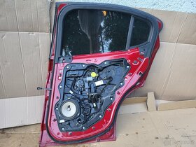 Alfa Romeo Stelvio dveře - 2