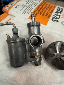 Jawa 250 Libeňák - karburátor - 2