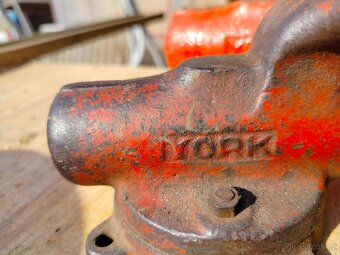 svěrák York 60mm. - 2