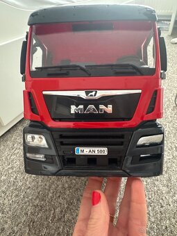 Bruder nákladní auto - 2
