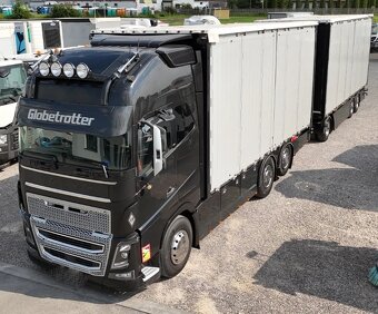 Volvo FH16 660 6x2 E6 - souprava skříň - 2