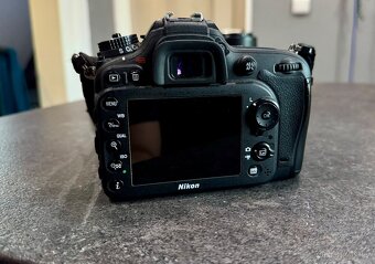 Prodám Nikon D7200 - 2