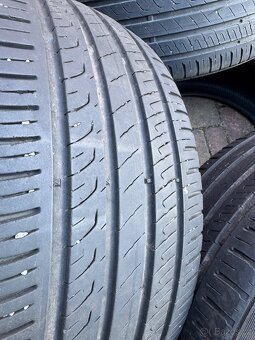 PNEU BARUM 5 - 225/40 r18 XL - 2