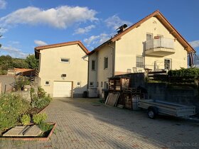 Rodinný dům 8+2 Prodej - 2