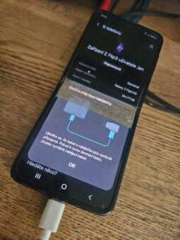 Samsung FLIP 3 poškozený, jen volat - 2