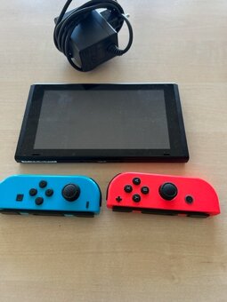 Prodám NINTENDO SWITCH - 2