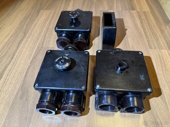 Staré bakelitové elektro vypínače tah - stisk - 2