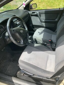 Predam Opel astra G 2004 1.6 - 2